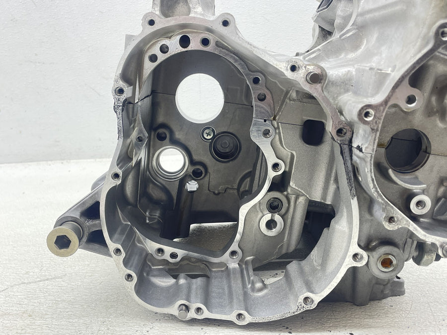 13-18 KAWASAKI NINJA ZX6R 636 ENGINE CRANKCASE CRANK CASE BLOCK CYLINDERS PISTON