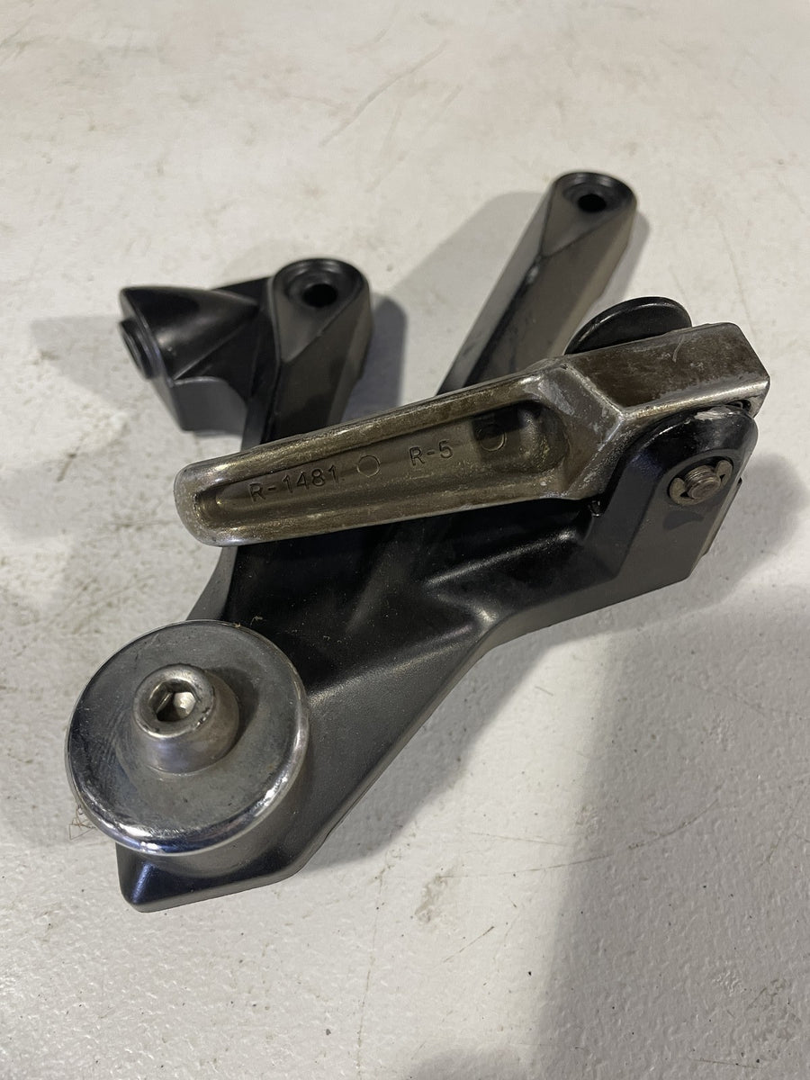 06-11 KAWASAKI NINJA ZX14 REAR BACK PASSENGER PEG SET PAIR