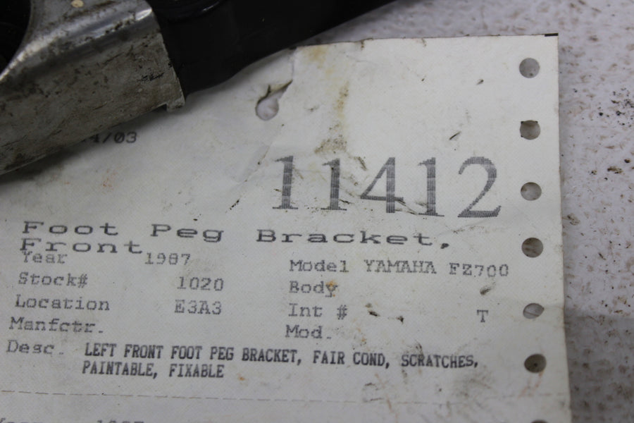 YAMAHA PEG & BRACKET PART LOT