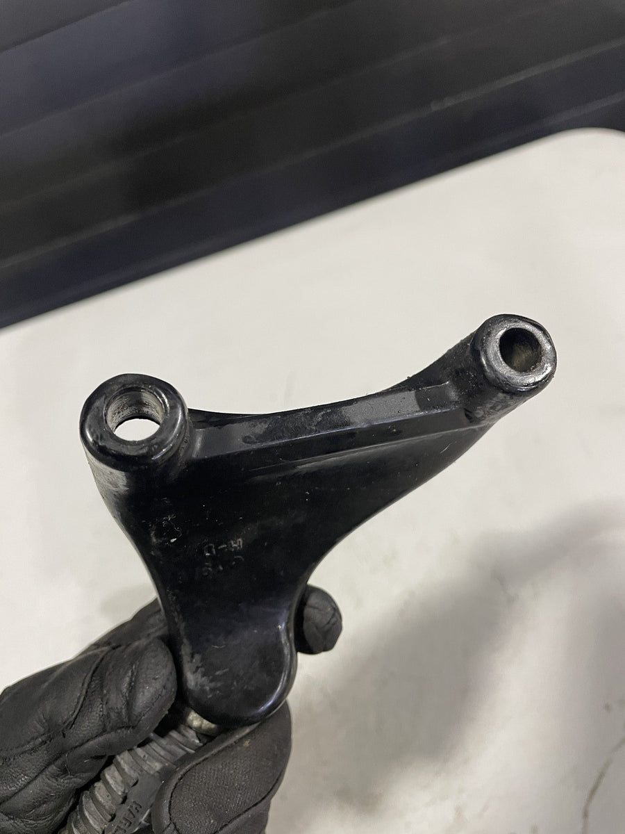 04-08 HARLEY-DAVIDSON SPORTSTER 1200 REAR PASSENGER FOOT STEP PEG
