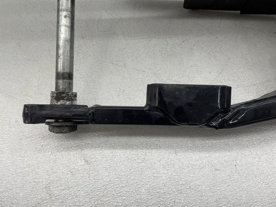 07-11 HARLEY-DAVIDSON STREET GLIDE FLHX REAR SWINGARM SUSPENSION ARM