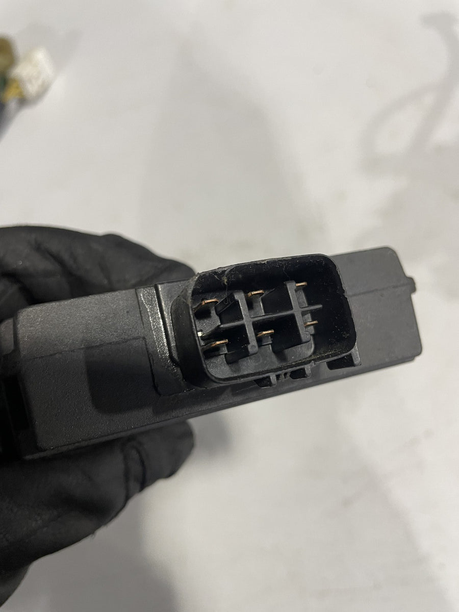 03-06 KAWASAKI Z1000 RECTIFIER VOLTAGE REGULATOR 21066-1127