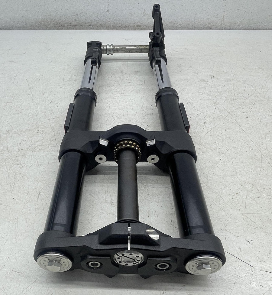 15-18 DUCATI SCRAMBLER 800 FRONT END FORKS SUSPENSION TRIPLE TREE STRAIGHT