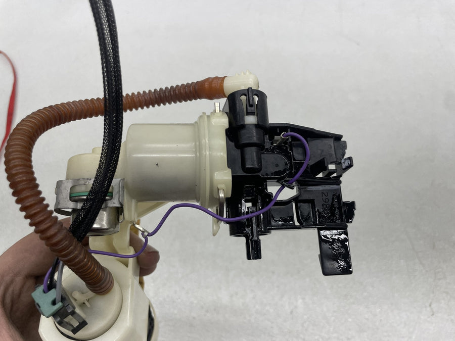 06-11 HARLEY-DAVIDSON DYNA LOW RIDER FXDL FUEL GAS PUMP