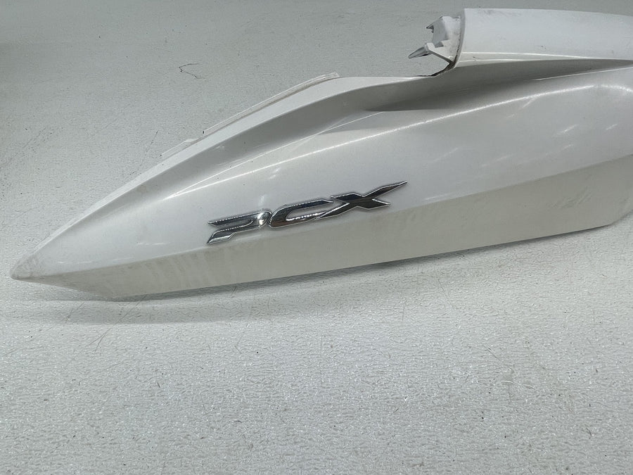 2011 HONDA PCX125 RIGHT REAR BACK TAIL FAIRING COWL SHROUD PANEL
