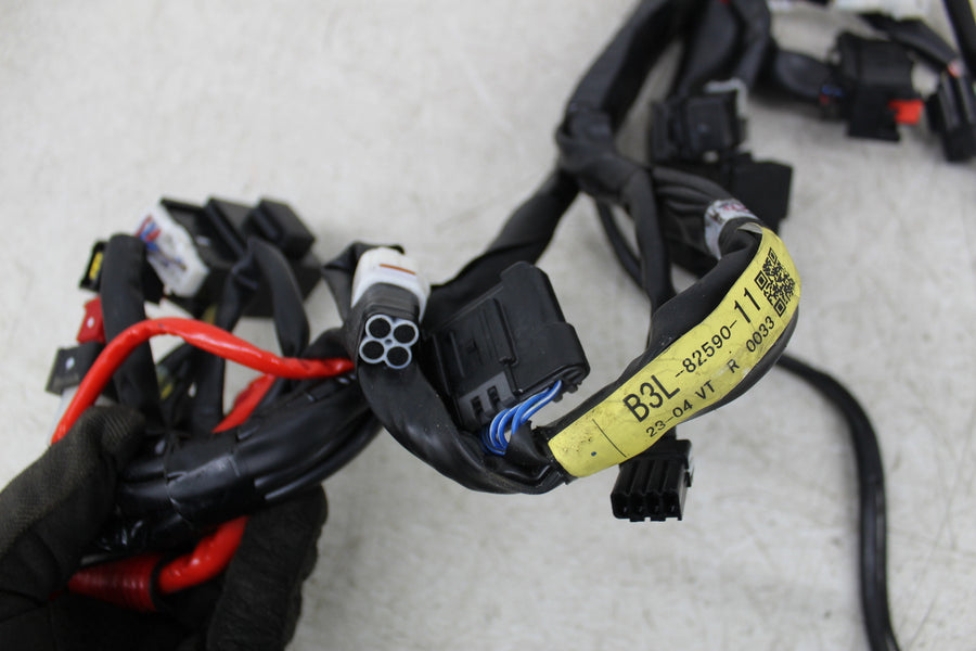 20-24 YAMAHA YZF R1 MAIN ENGINE WIRING HARNESS MOTOR WIRE LOOM (SEE DESCP)