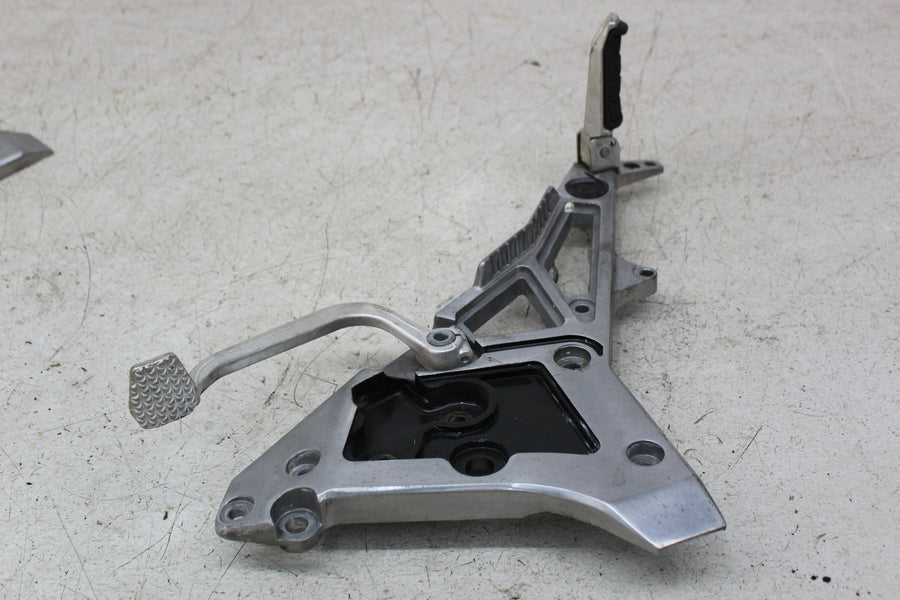 86-87 YAMAHA FJ1200 LEFT RIGHT REAR BACK PASSENGER PEG SET PAIR MOUNT
