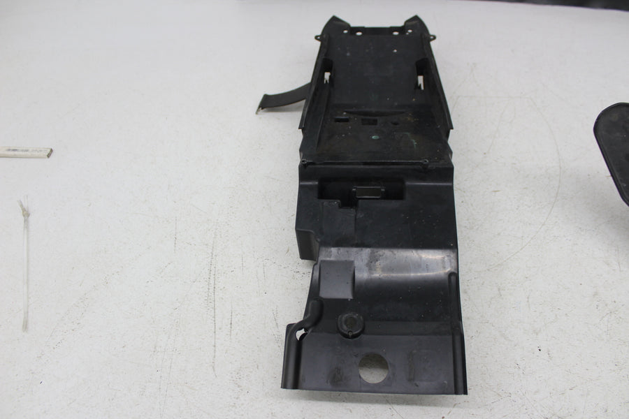 11-13 HONDA CBR250R REAR BACK TAIL UNDERTAIL FAIRING COWL FENDER BATTERY TRAY