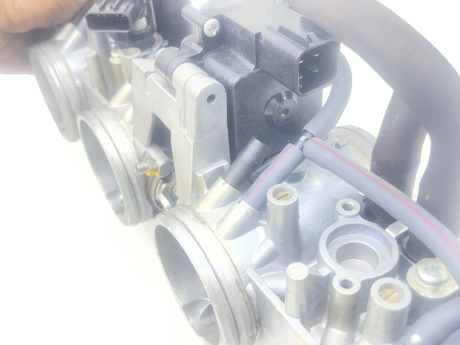 11-15 KAWASAKI NINJA ZX10R THROTTLE BODY BODIES BARE