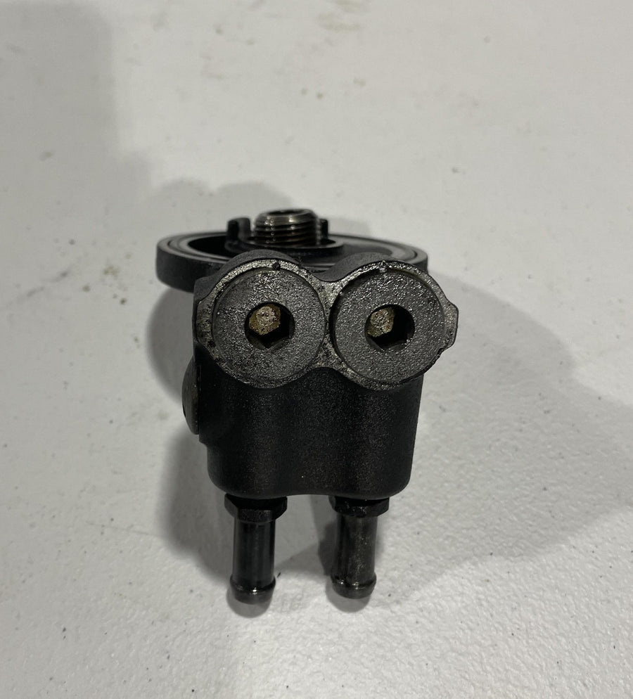 07-11 HARLEY-DAVIDSON ENGINE MOTOR OIL COOLER FILTER MOUNT