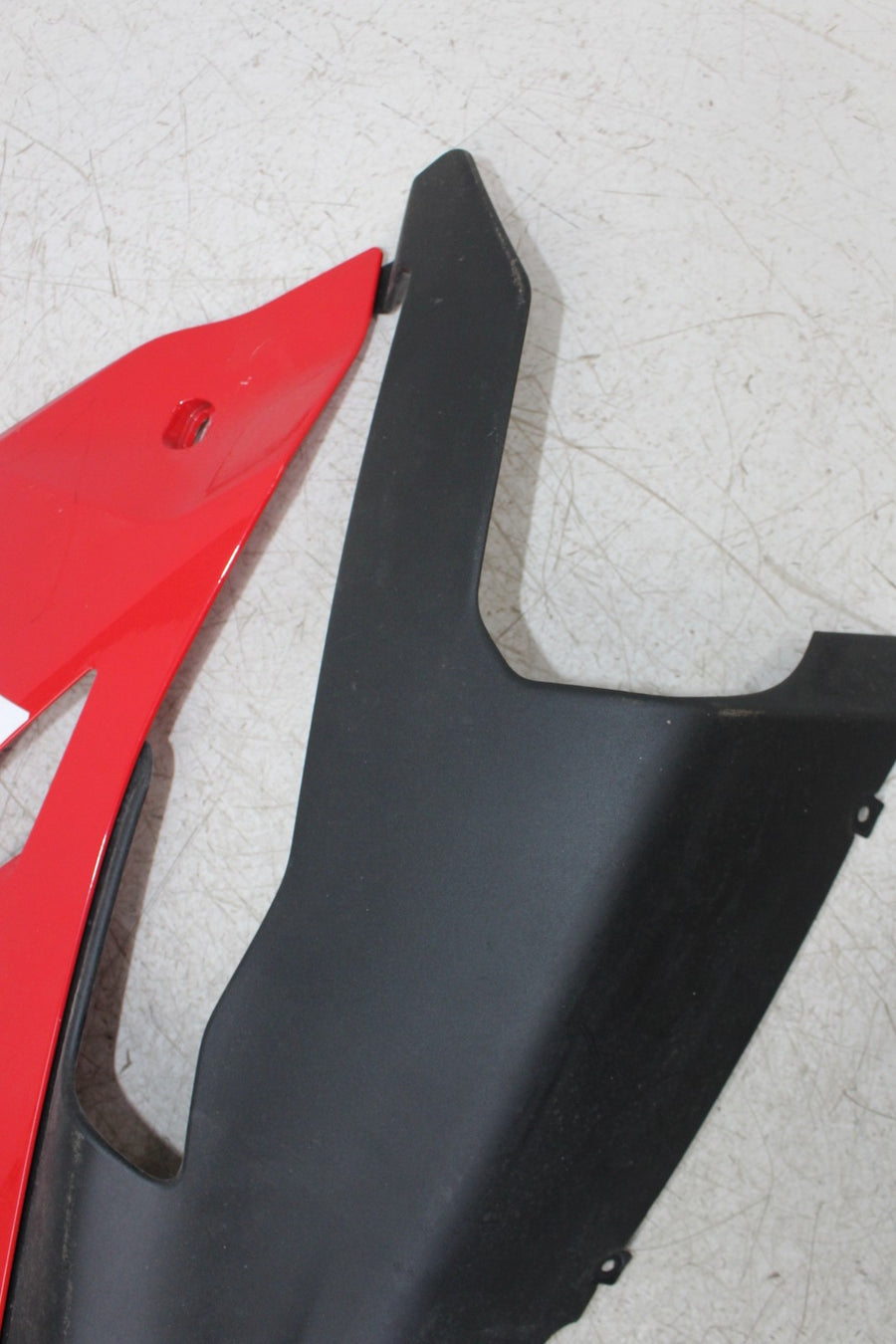 18 DUCATI 1100 PANIGALE V4 SPECIALE LEFT LOWER BOTTOM BELLY SIDE FAIRING COWL