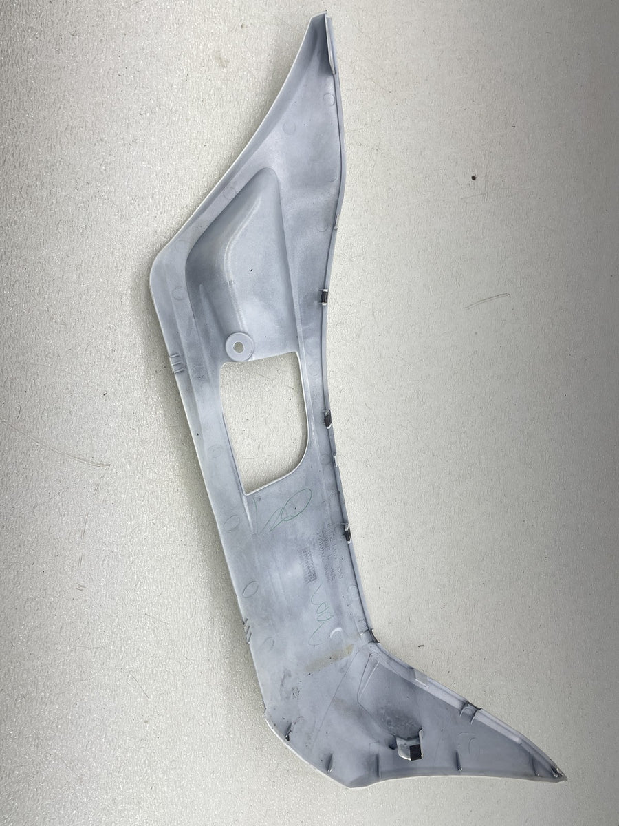 2011 HONDA PCX125 LEFT SIDE COVER FAIRING COWL 64432-kwn-9000