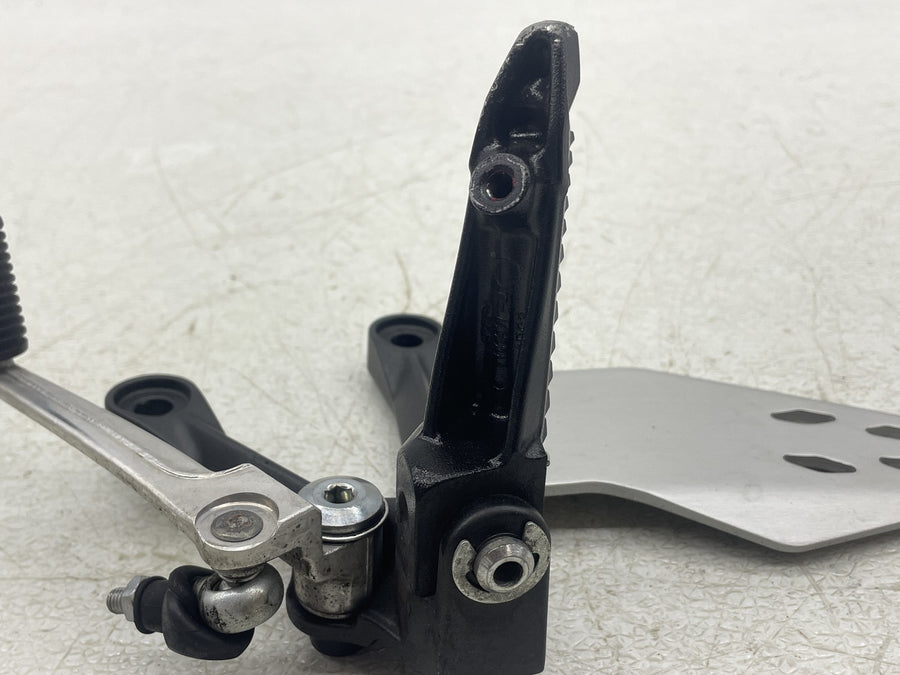 19-23 KAWASAKI NINJA ZX6R ZX636 LEFT REARSET REAR SET FOOT PEG W SHIFTER