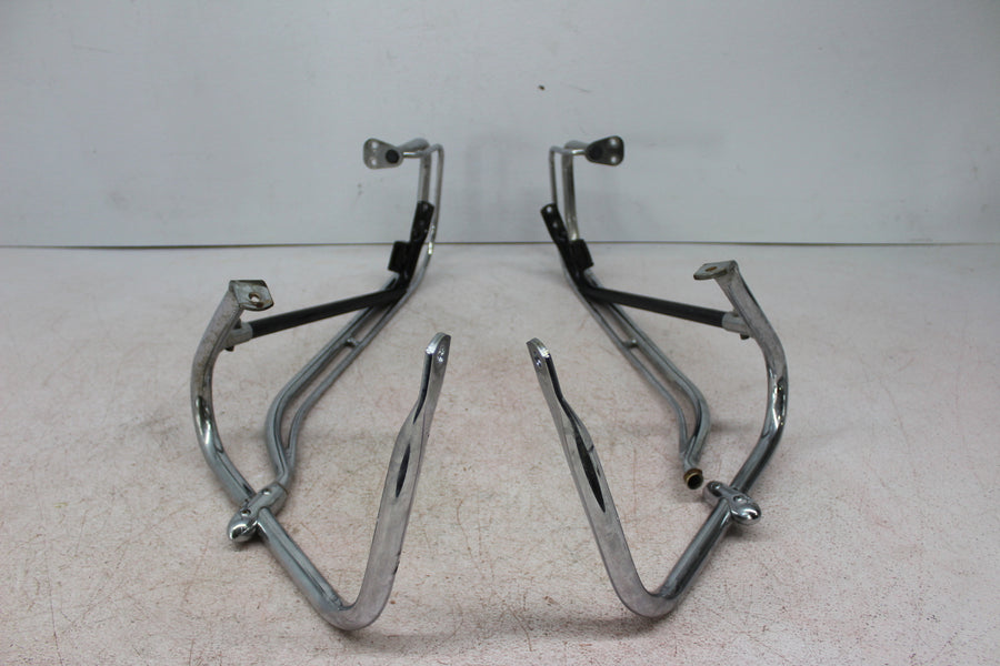 00 HARLEY-DAVIDSON ROAD KING CLASSIC EFI FLHRCI SADDLEBAG CASE MOUNTING BRACKET