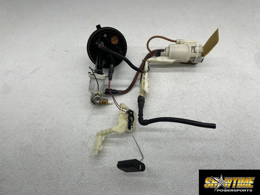 07-11 HARLEY-DAVIDSON STREET GLIDE FLHX FUEL GAS PUMP