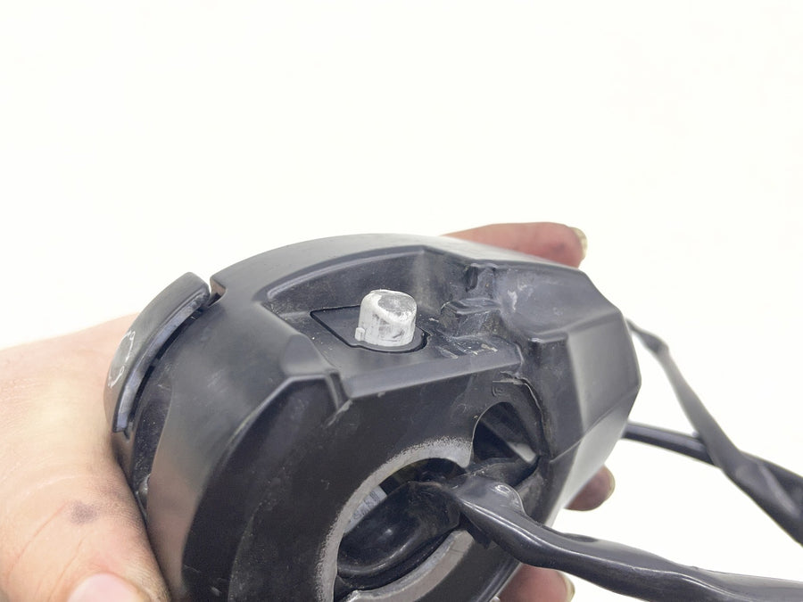 17-23 HARLEY-DAVIDSON ELECTRA GLIDE ULTRA LIMITED FLHTK LEFT CONTROL SWITCH