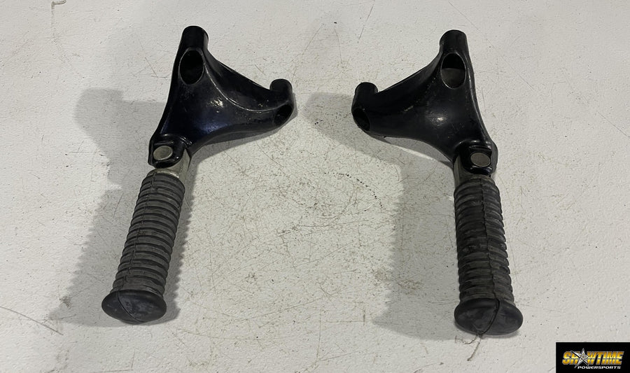 04-08 HARLEY-DAVIDSON SPORTSTER 1200 REAR PASSENGER FOOT STEP PEG