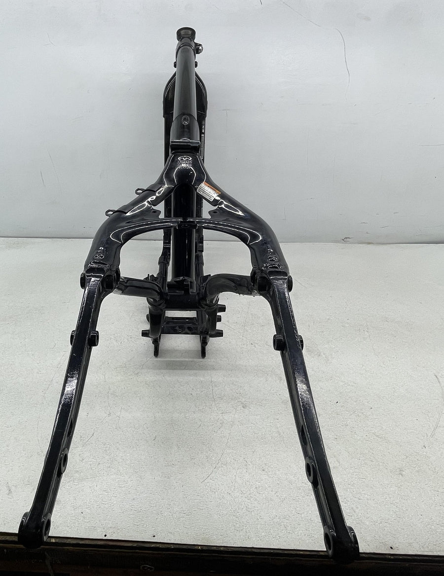 21-22 HARLEY-DAVIDSON IRON 883 XL883N FRAME CHASSI STPSS 38 STRAIGHT NICE