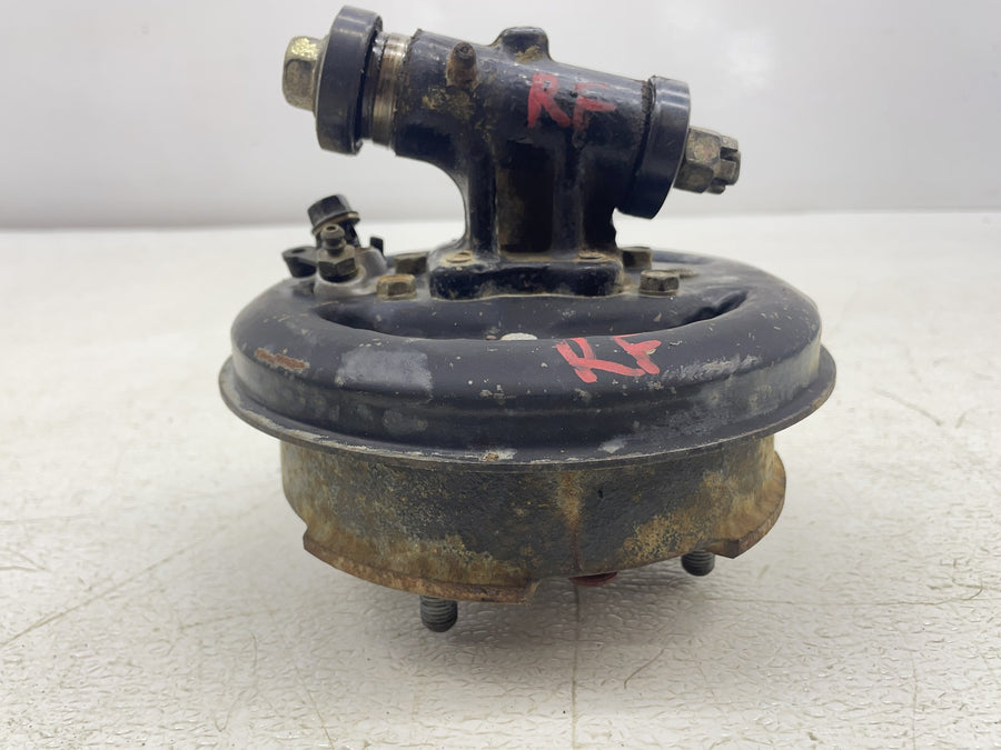 91-96 HONDA FOURTRAX 200 TRX200 TYPE II FRONT RIGHT HUB DRUM SPINDLE KNUCKLE