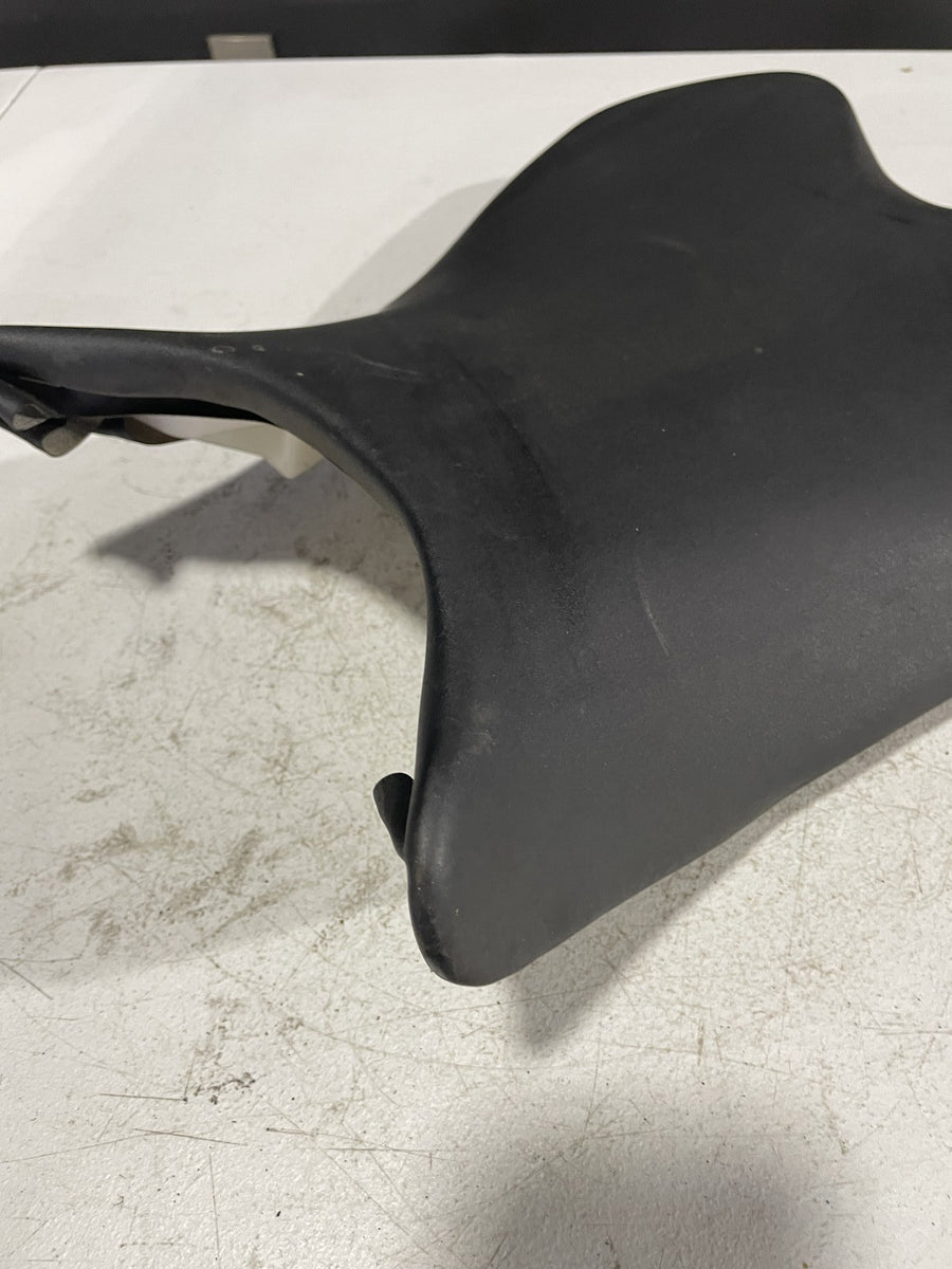 08-16 YAMAHA YZF R6 FRONT DRIVERS SEAT PAD SADDLE PILLION 13S-24710-00-00