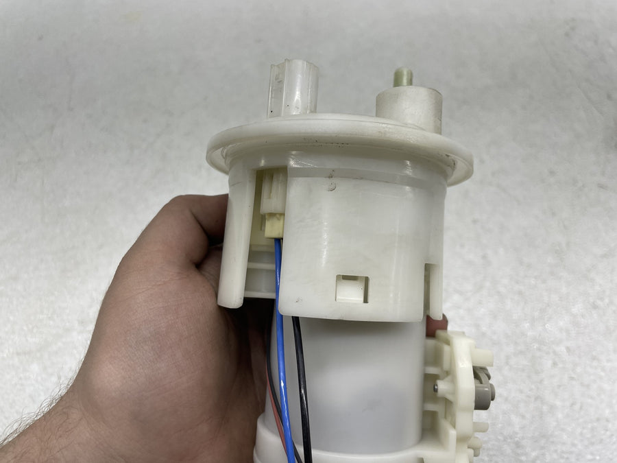 06-15 YAMAHA FZ1 FUEL PUMP GAS PETROL SENDER UNIT