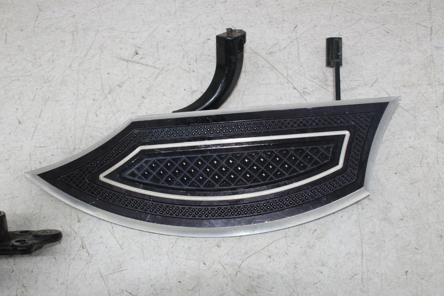 07-11 HARLEY-DAVIDSON ROAD GLIDE FLTRX AFTERMARKET RIGHT FRONT FOOT REST BOARD