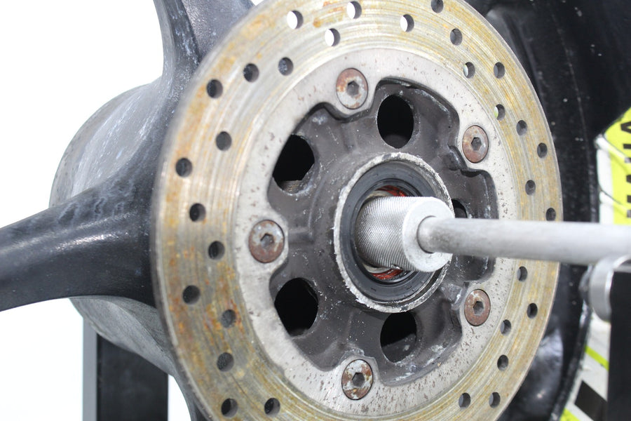 03-05 YAMAHA YZF R6 REAR WHEEL BACK RIM (SEE DESCP)