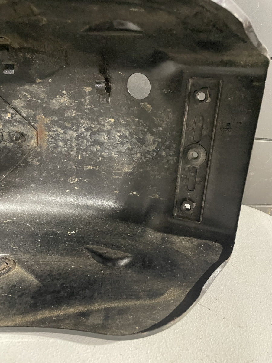 05-08 KAWASAKI VULCAN 1600 REAR BACK WHEEL FENDER MUD GUARD
