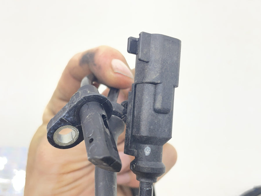 19 POLARIS SLINGSHOT SL FRONT LEFT WHEEL SPEED SPEEDOMETER SENSOR 0265009348