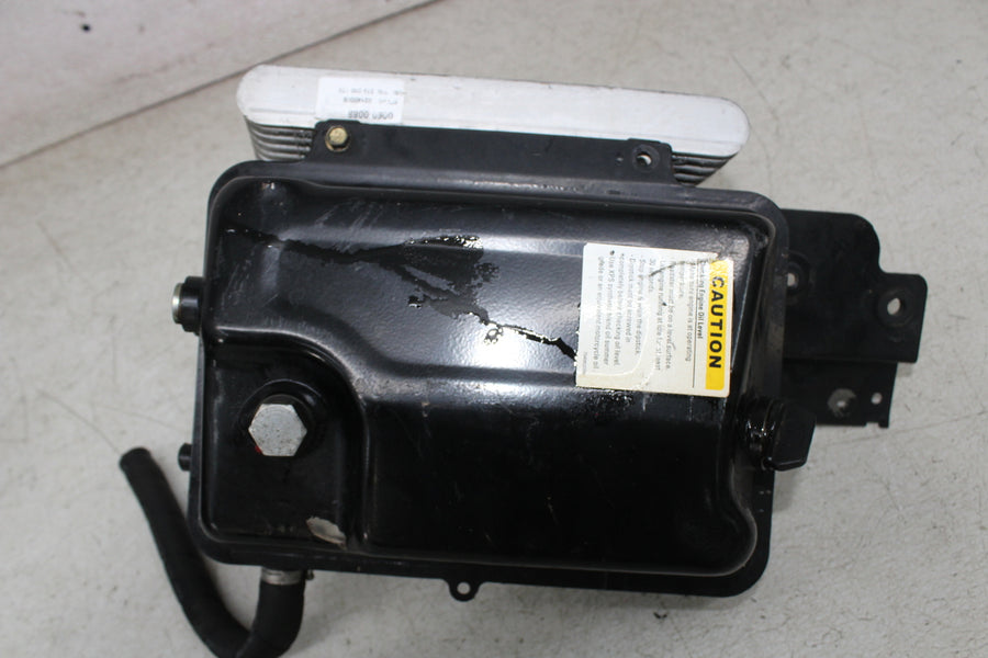 10-12 CAN-AM SPYDER ROADSTER RT ENGINE MOTOR OIL TANK RESERVOIR COOLER