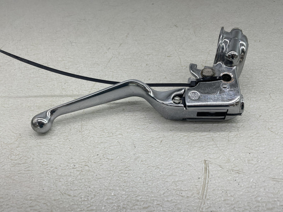 24-26 HARLEY-DAVIDSON ROAD GLIDE FLTRX 117CI M8 CHROME CLUTCH LEVER PERCH MOUNT