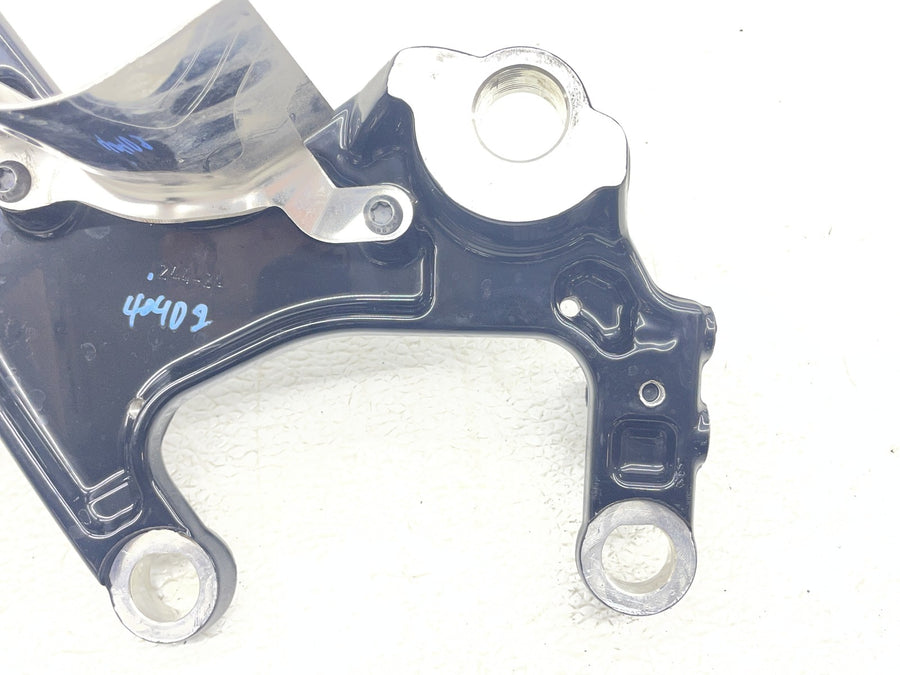 25-26 HARLEY-DAVIDSON NIGHTSTER RH975 FRAME MOUNT BRACKET PAIR