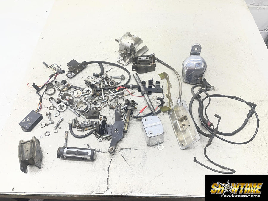 00-05 HARLEY-DAVIDSON DYNA LOW RIDER FXDL PARTS HARDWARE LOT