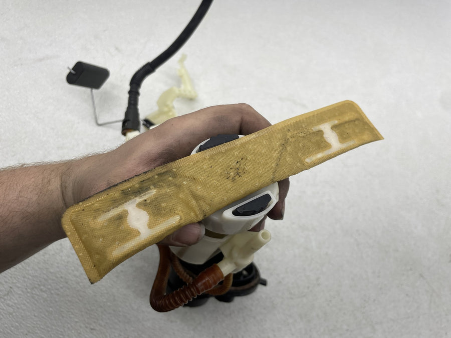 07-11 HARLEY-DAVIDSON STREET GLIDE FLHX FUEL GAS PUMP
