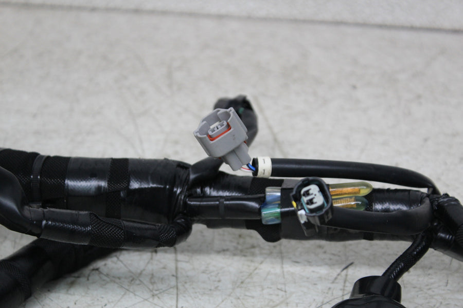 24 KAWASAKI NINJA ZX4R MAIN ENGINE WIRING HARNESS MOTOR WIRE LOOM (SEE DESCP)