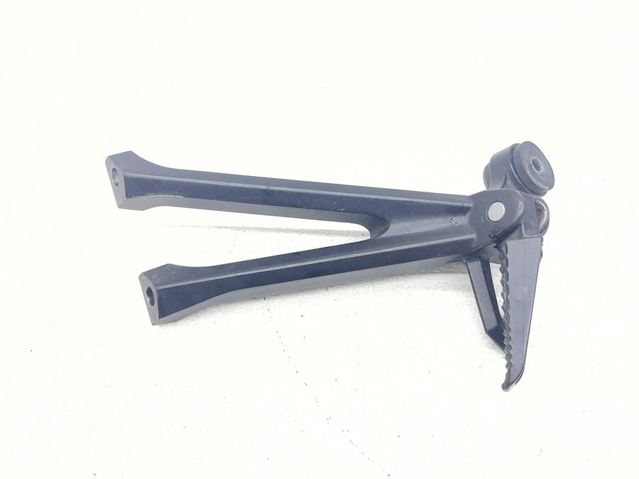 11-26 SUZUKI GSXR750 GSXR600 REAR BACK PASSENGER PEG SET PAIR