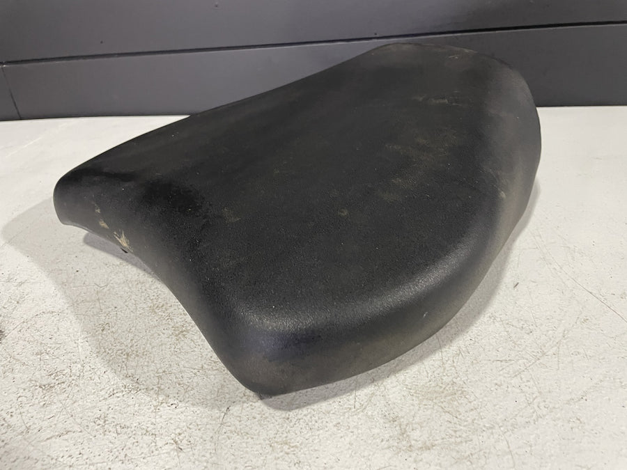 98-03 SUZUKI TL1000R FRONT DRIVERS SEAT PAD SADDLE PILLION