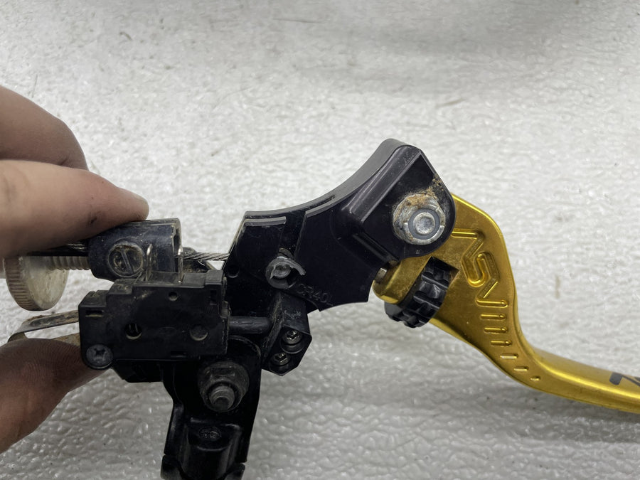 06-15 YAMAHA FZ1 ASV CLUTCH LEVER W/ PERCH & CABLE