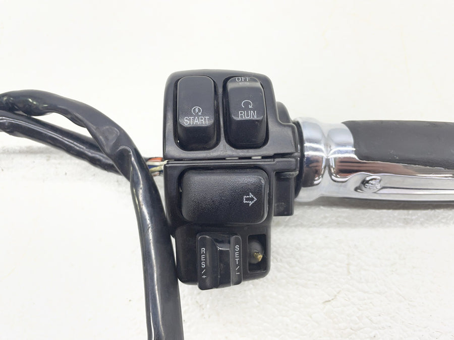 13 HARLEY-DAVIDSON ROAD GLIDE CVO CUSTOM FLTRXSE2 RIGHT CONTROL SWITCH