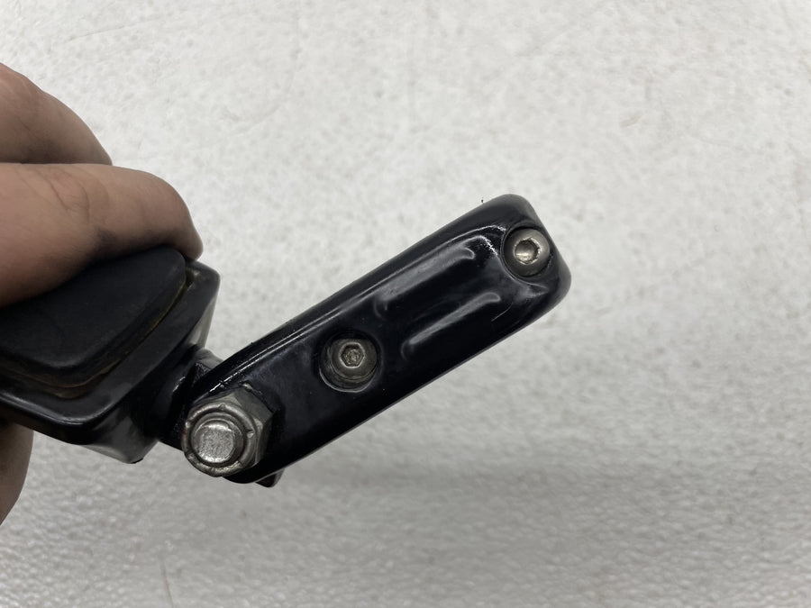 07-11 HARLEY-DAVIDSON STREET GLIDE FLHX FRONT HIGHWAY PEGS FOOT RESTS PAIR