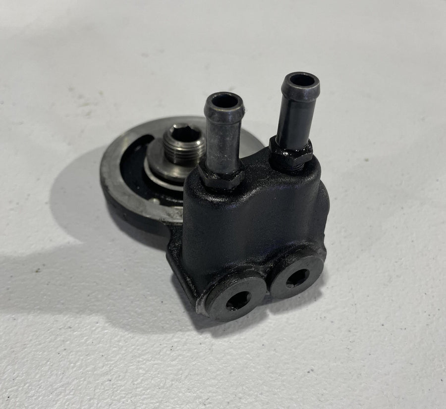 07-11 HARLEY-DAVIDSON ENGINE MOTOR OIL COOLER FILTER MOUNT
