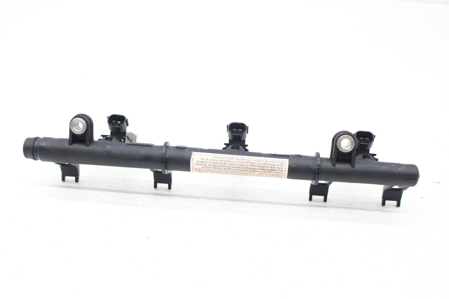 11-17 SEA-DOO GTI 155 SE GAS FUEL INJECTORS DISTRIBUTER RAIL