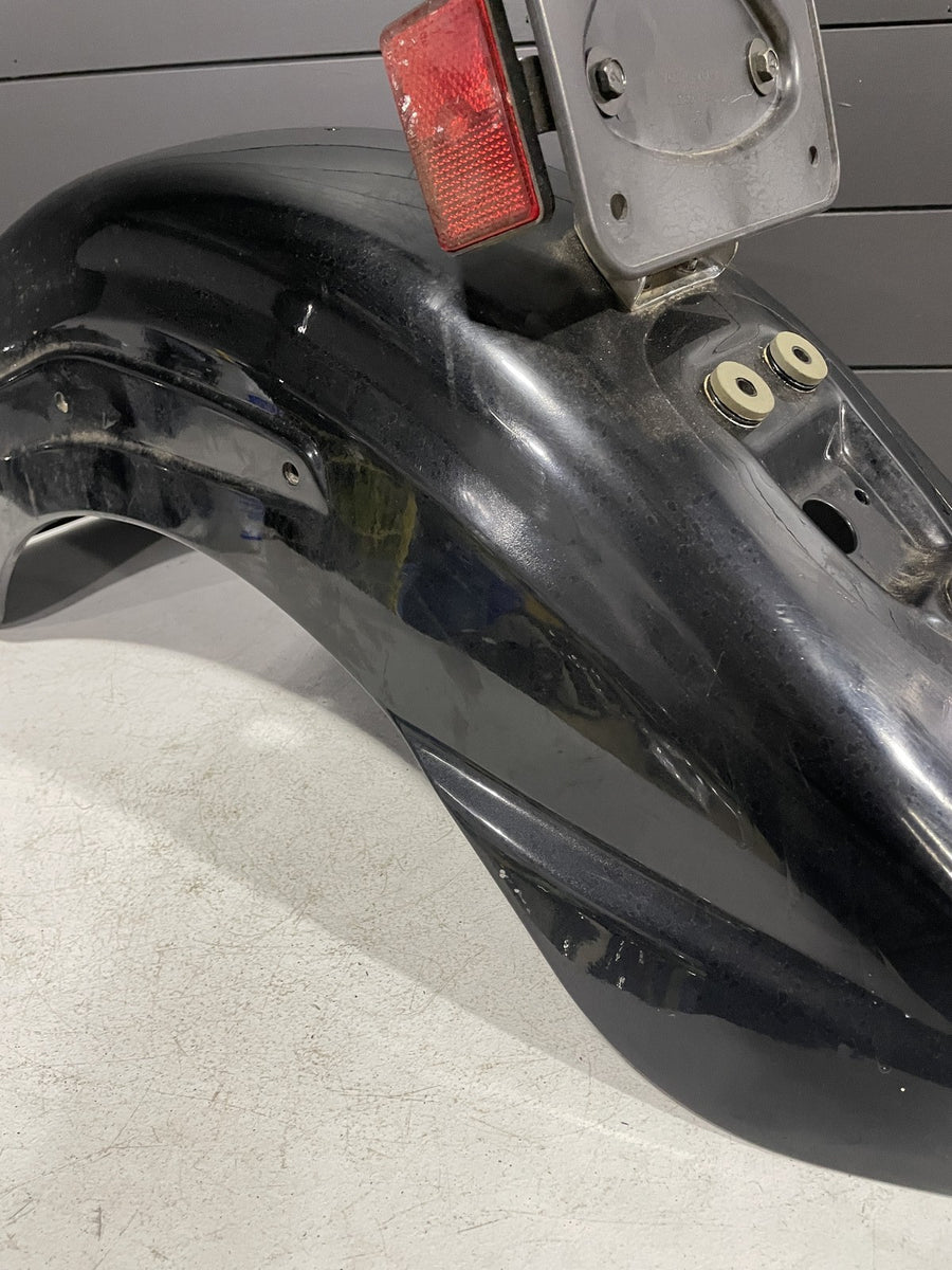 05-08 KAWASAKI VULCAN 1600 REAR BACK WHEEL FENDER MUD GUARD