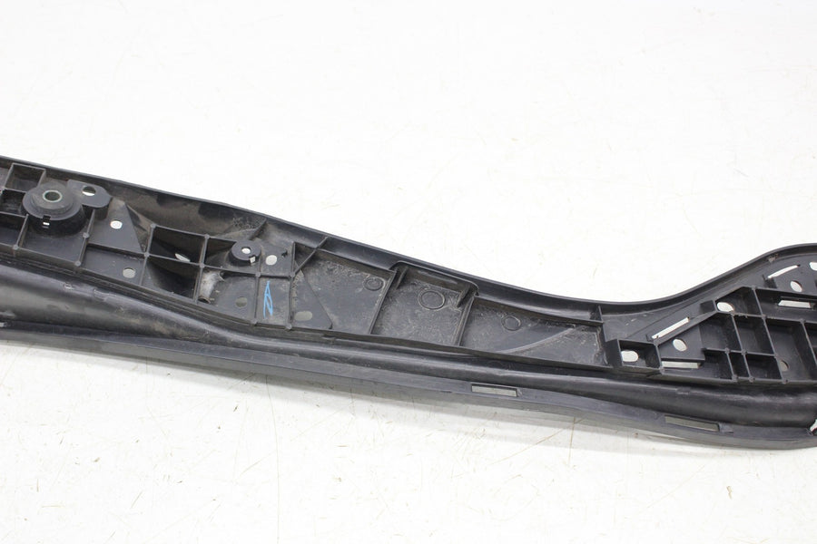03-06 SUZUKI BURGMAN 400 AN400 LEFT RIGHT LOWER LEG FOOT BOARDS COVERS