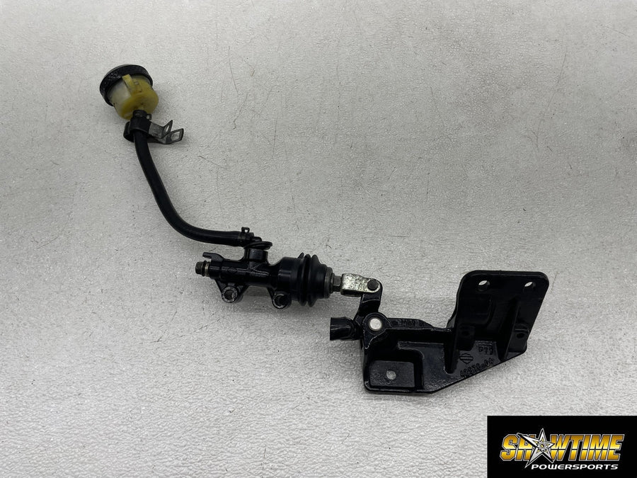 04-06 HARLEY-DAVIDSON SPORTSTER 1200 XL1200L REAR BACK BRAKE MASTER CYLINDER