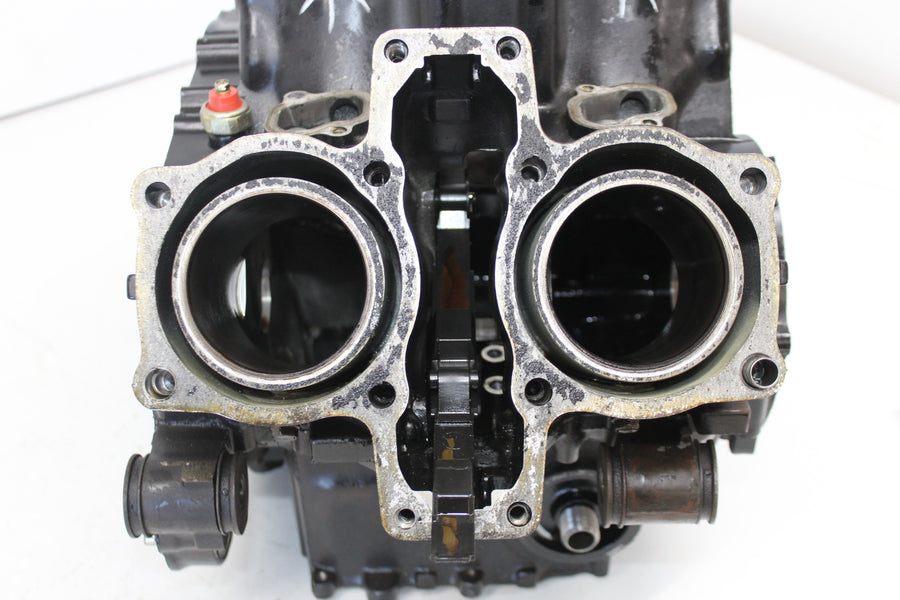 84-85 HONDA MAGNA 700 VF700C ENGINE MOTOR CRANKCASE CRANK CASES BLOCK