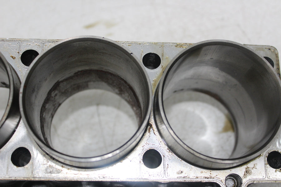 93-01 KAWASAKI NINJA ZX11 ENGINE MOTOR CYLINDER JUG