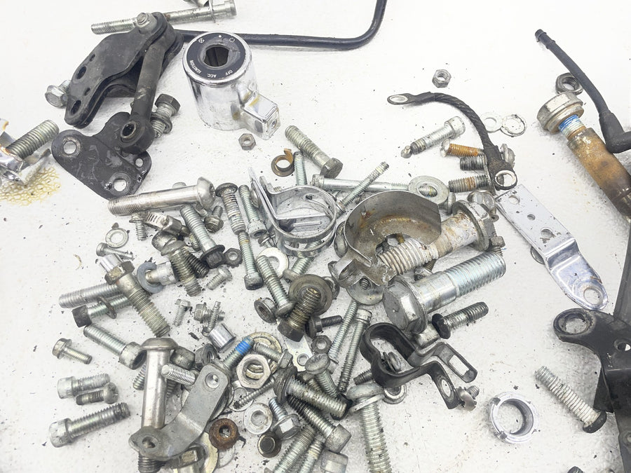 07-11 HARLEY-DAVIDSON SPORTSTER 1200 XL1200C PARTS HARDWARE LOT