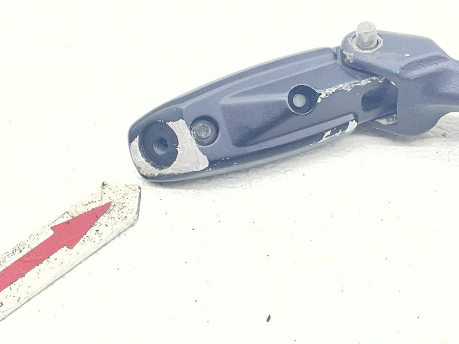 25-26 HARLEY-DAVIDSON NIGHTSTER RH975 LEFT FRONT FOOT REST PEG STEP MOUNT