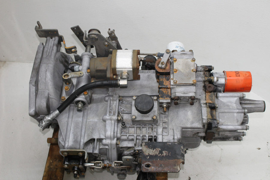 04-10 KUBOTA RTV900 ENGINE MOTOR TRANSMISSION 3,627 HOURS